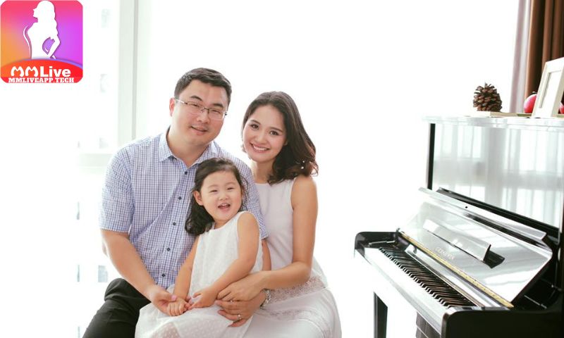 Gia đình nhỏ của Hương Giang