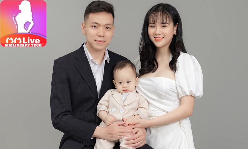 Gia đình nhỏ của streamer Hoàng Mai Linh
